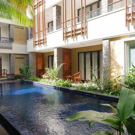 Swiss-Belinn Seminyak Exteriör bild