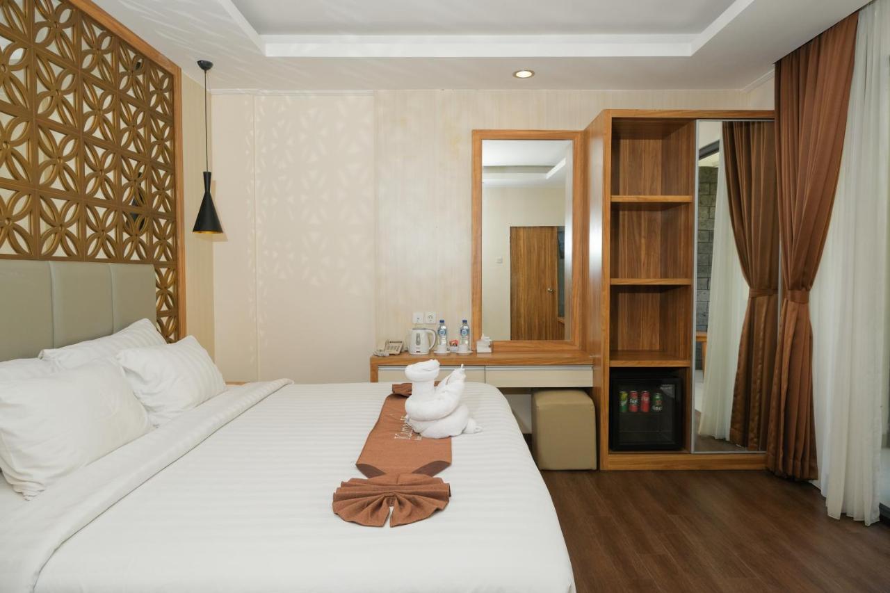 Swiss-Belinn Seminyak Exteriör bild